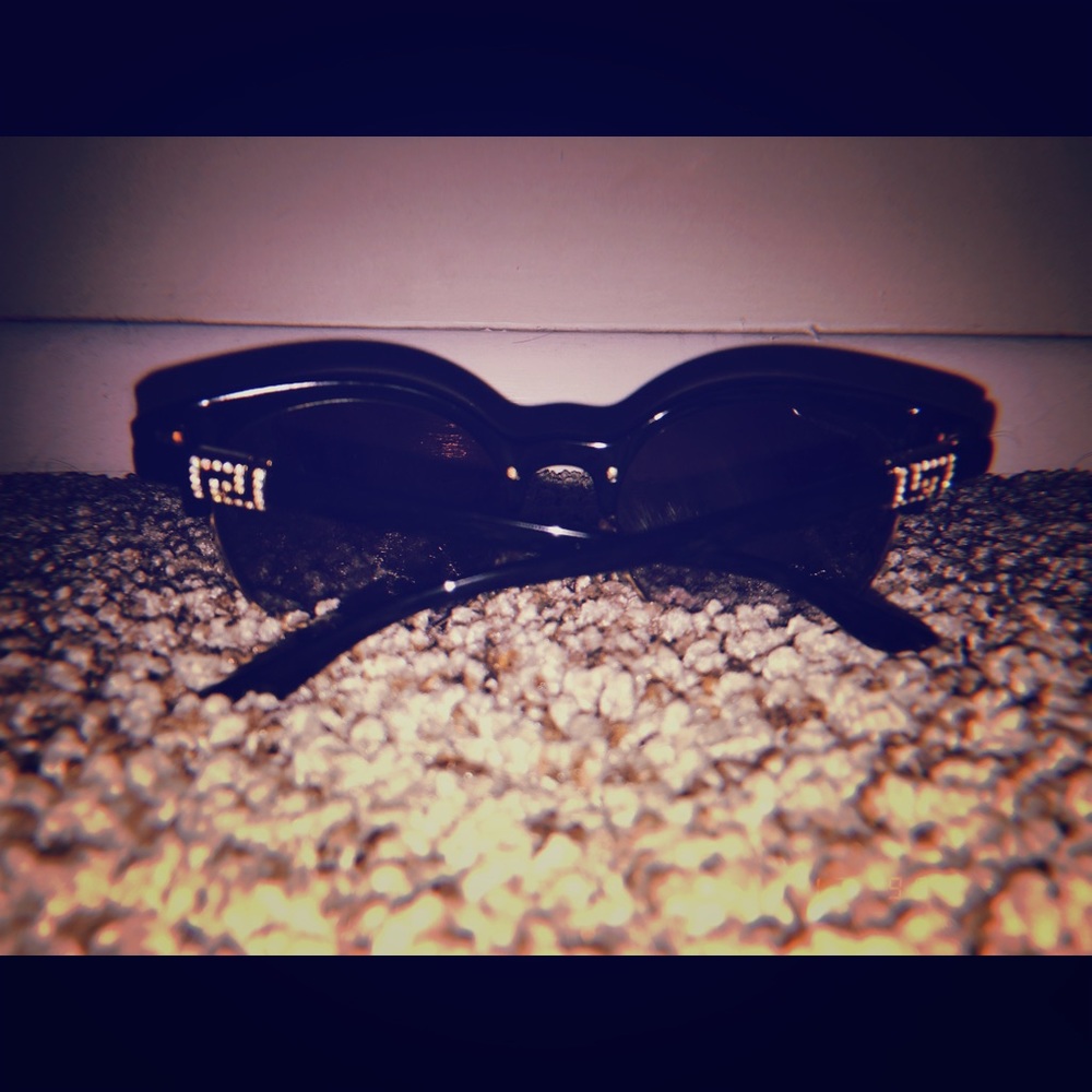 Versace sunglasses (fairly new)